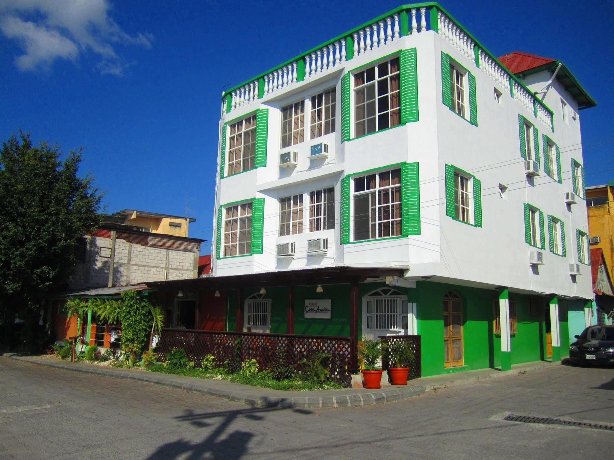 Casa Amelia מלון פלורס